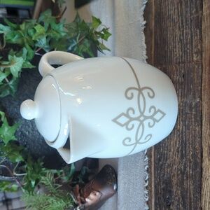 Starbucks 2015 Filigree Pattern Coffee Tea Pot Carafe 30.4 oz